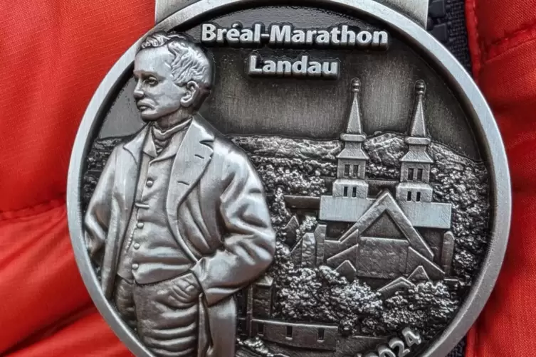 Diese Medaille wird den Teilnehmern überreicht.