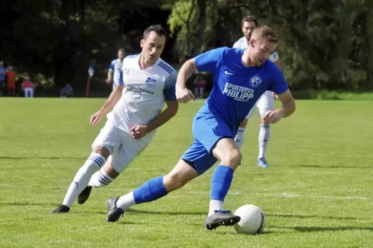 Max Niermann (rechts) und seine Kollegen vom SV Nanz-Dietschweiler wollen zuhause gegen Meisenheim bestehen. 