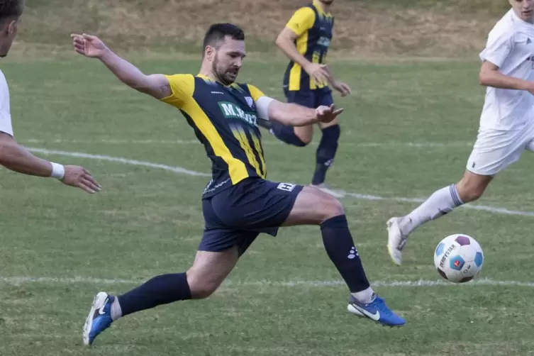 Danny Schulz kommt mit der SG Rockenhausen/Dörnbach am Sonntag als Favorit zum Bezirksliga-Derby beim Aufsteiger SV Gundersweile