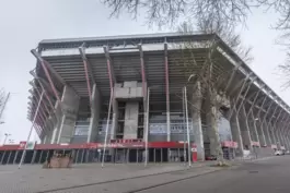 Die Beratungen des neuen Pacht- und Betreibervertrages für das Fritz-Walter-Stadion müssen warten. 