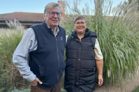 Machen sich für ihren Verein und ihr "gelebtes Dorf" seit langem stark: Wolfgang Kolb (l) und Ulrich Scheiba. 