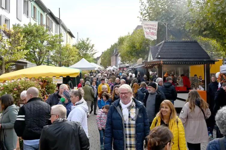 Viel los: der Stadtplatz war am Sonntag eine einzige Flaniermeile. 