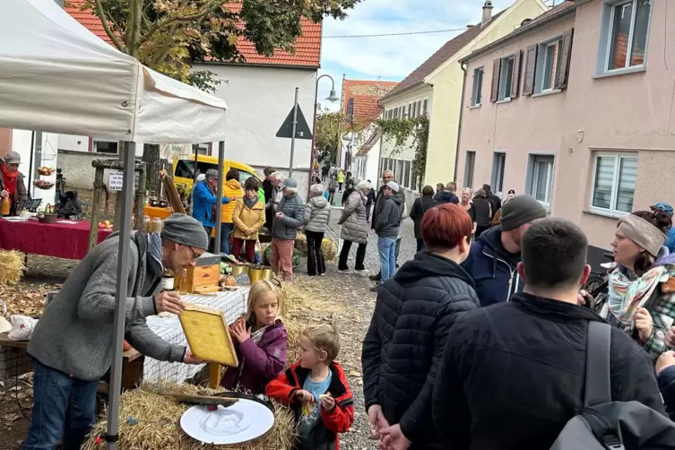 Auch die Jüngsten informieren sich über regionale Produkte. 