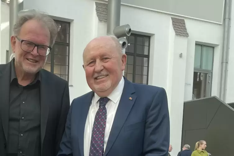 Alter und neuer Vorsitzender: Werner Schineller (rechts) und Thomas Metz im Forum des Historischen Museums.