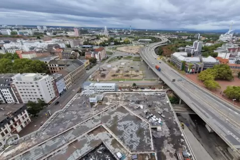 Die Hochstraße Nord (B44) wird ab 2026 abgerissen.