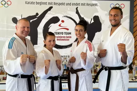 Meisterliches Trainer-Team im neuen Dojo der Teiyko Karate-Mannschaft (von links): Uwe Schwehm, Mandy Böhmer-Schwehm, Reem Khami