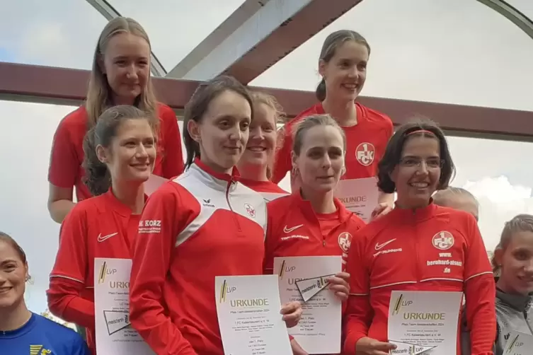 Das erfolgreiche Damen-Team der FCK-Leichtathleten. 