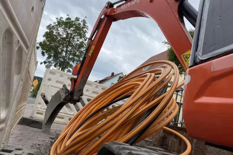 In Grünstadt noch immer nicht abgeschlossen: Tiefbauarbeiten für den Breitband-Ausbau.