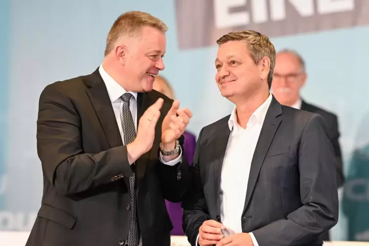 Beim Parteitag in Frankenthal am 21. September hat Christian Baldauf (rechts) den Landesvorsitz an Gordon Schnieder abgegeben – 