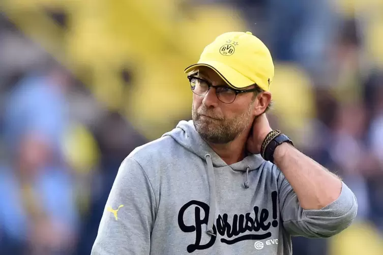 Bei Borussia Dortmund stand Jürgen Klopp einst mit Kappe, Kapuzenpullover und Schlabberhosen an der Seitenlinie.