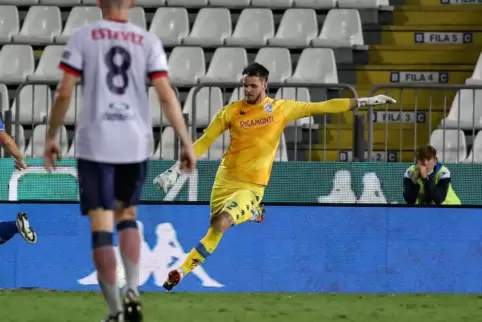 Oscar Linnér (hier im Trikot von Brescia Calcio) trainiert derzeit beim FCK mit.