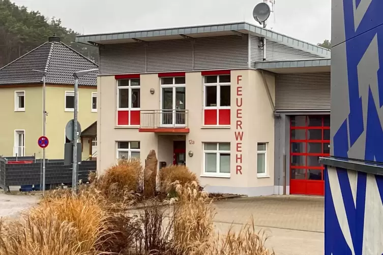 Die Hauensteiner Feuerwehr wird etwas länger auf zwei Fahrzeuge warten müssen. 