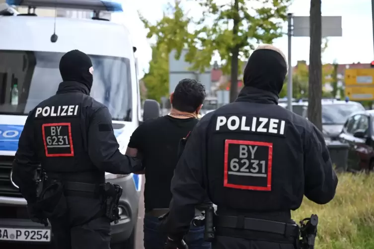 Razzia gegen georgische Diebesbande