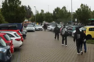 Viele Autos, viele Schüler: Auch in Kirchheimbolanden ist die Situation mitunter unübersichtlich.