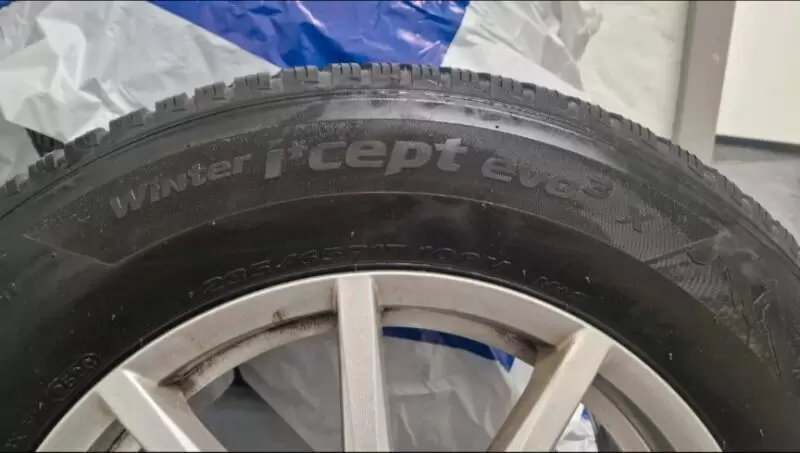 »Hankook icept evo 3« Winterreifen mit ProLine Alufelgen 235/65 R17 (von Mazda Cx5)  noch top in Schuss. Verkauf nur inkl. Felge