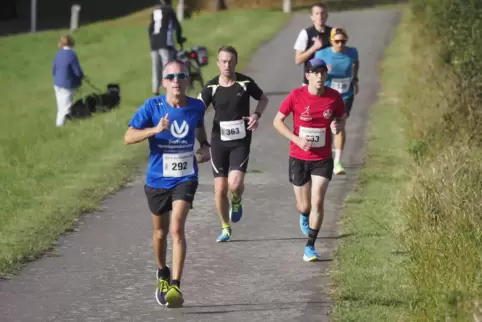 Am Sonntag gehen wieder die Läuferinnen und Läufer beim Ohmbachsee-Halbmarathon auf die 21,1 Kilometer lange Strecke. 