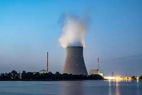 Das Atomkraftwerk Isar 2 zählte zu den letzten Meilern, die im Jahr 2022 noch einige Monate in Betrieb waren. 