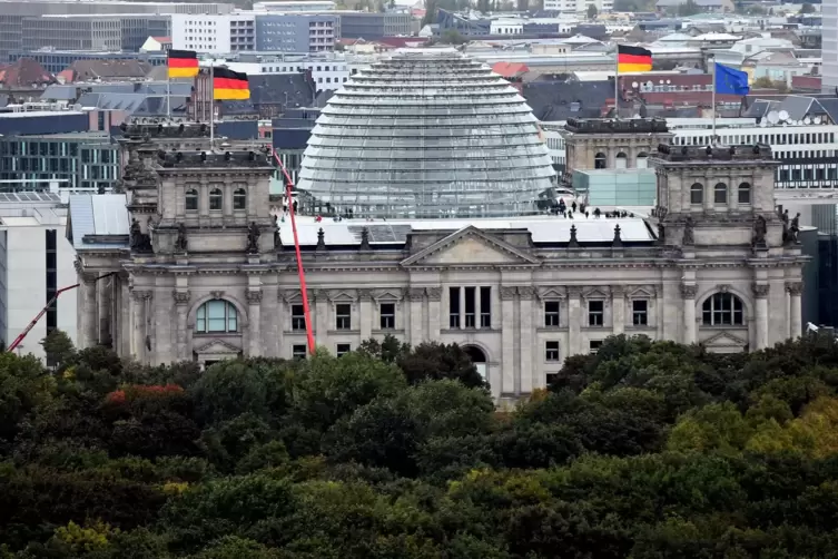 Wer löst das Ticket für den Bundestag? Spätestens am 28. September 2025 wird diese Frage im Wahlkreis Ludwigshafen-Frankenthal a