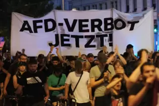 Teilnehmer einer Demonstration in Leipzig im September.