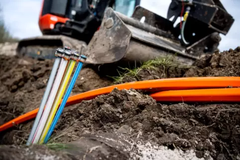 Man braucht Glasfaser für schnelle Internetverbindungen. 