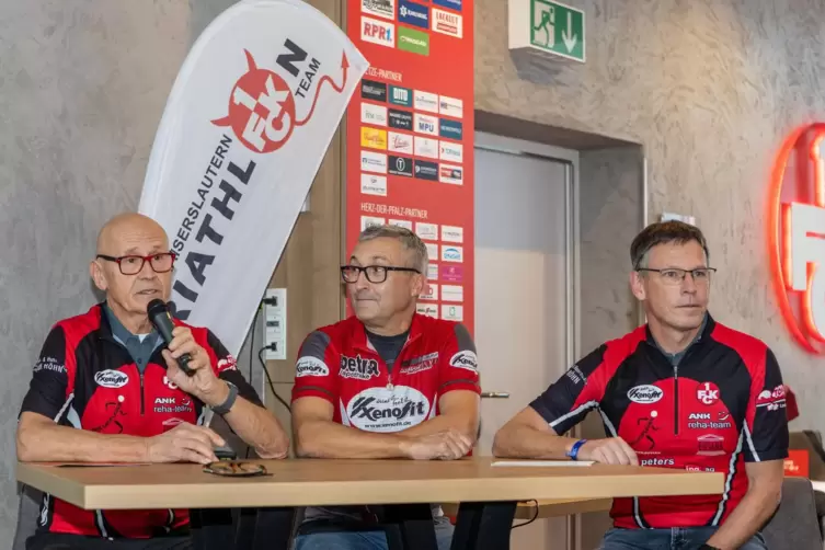 Über die Anfänge der FCK-Triathlonabteilung sprachen bei der Jubiläumsveranstaltung (von links) Peter Holy, Thomas Neri und Stef