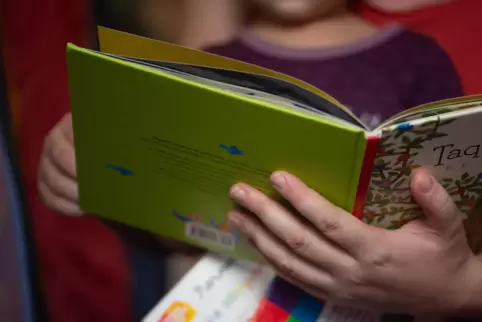 Nur noch 30 Prozent der Menschen lesen ihren Kindern vor. 