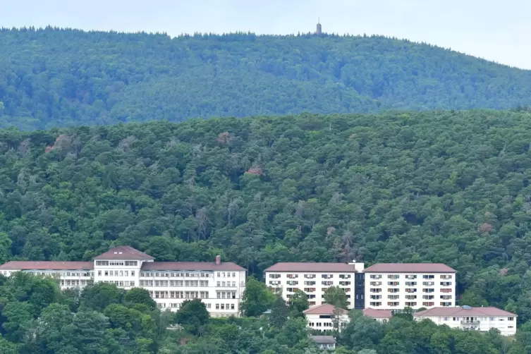 Im Juni hatte ein dementer Senior allein die Klinik Sonnenwende verlassen. Der Mann wurde drei Tage später aus einem Steilhang g