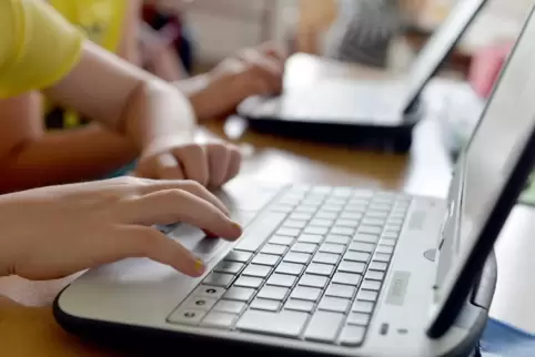 Einen Programmierworkshop für Kinder beitet die KÖB St. Sigismund an.