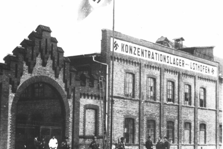 In Rheinland-Pfalz gibt es zwei ehemalige Konzentrationslager, die heute Gedenkstätten sind: eines in Osthofen bei Worms, das di