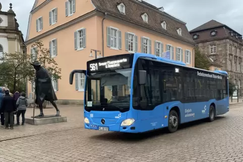 Oft eher dünn besetzt: Stadtbusse, hier die „Shuttle-Linie“ 561. 