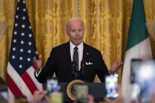 Kurz vor den Wahlen in den USA besucht US-Präsident Joe Biden Deutschland.