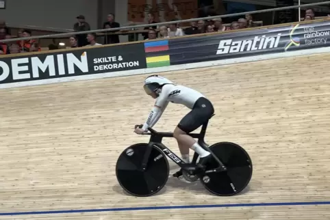 Und plötzlich startet sie bei der Weltmeisterschaft in Ballerup: Lara-Sophie Jäger.