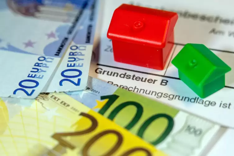 Haus- und Grundstückseigentümer werden zur Kasse gebeten. 