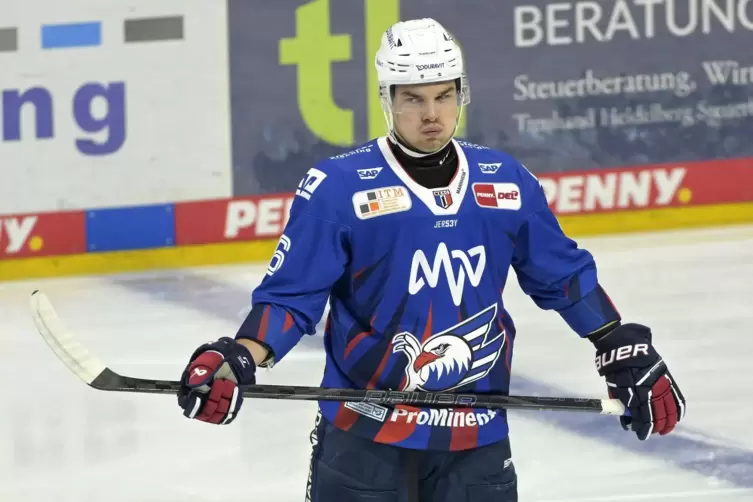 Eric Uba kam zu seinem ersten Saisoneinsatz für die Adler Mannheim. 