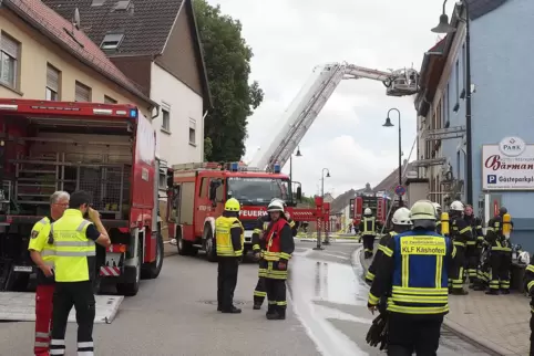 Bereits am Tag des zweiten Brandes neben dem Gasthaus Bärmann hatte die Polizei den Tatverdächtigen kurzzeitig festgenommen.