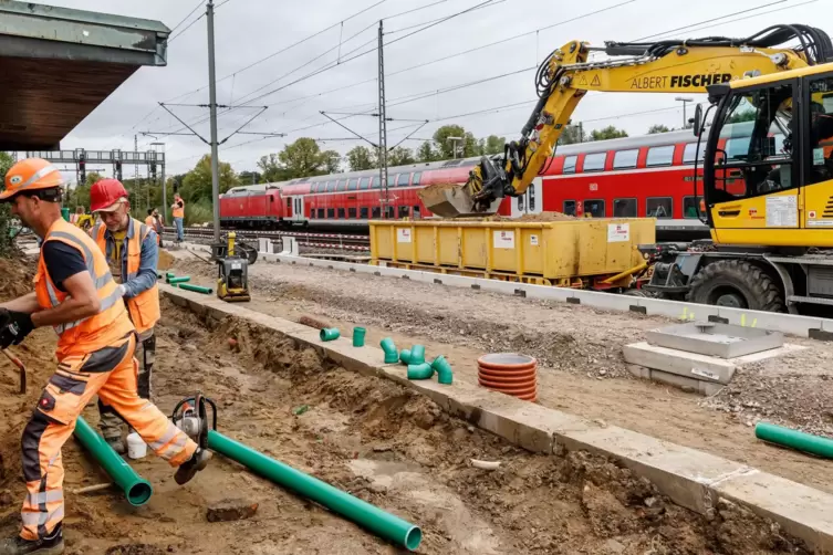 Die Strecke Hamburg-Berlin wird derzeit grundsaniert.