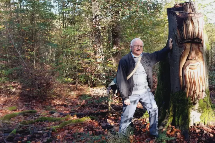 Bruder Josef Faath SCJ lebt im Herz-Jesu-Kloster und hat damit einen wunderbaren Startpunkt für seine Wanderungen im Pfälzerwald