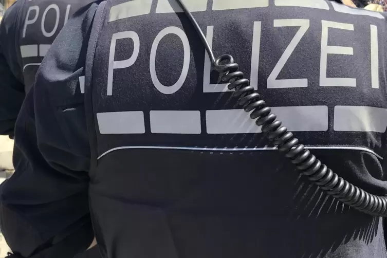 Die Polizei sucht nach Hinweisen.