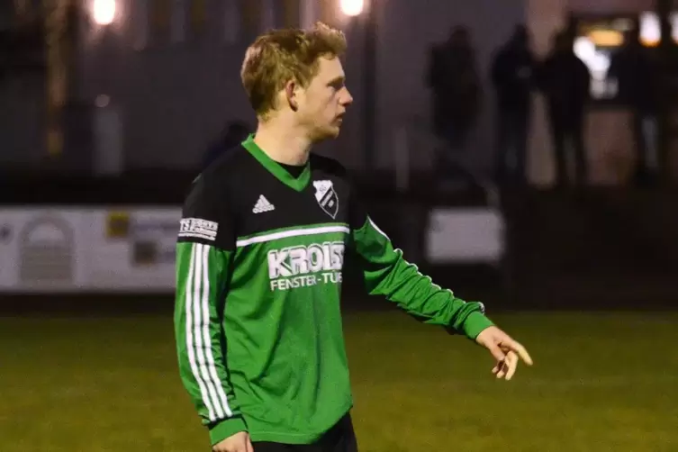 Spielertrainer der zurück in die A-Klasse strebenden SG Bruchweiler: Jannik Nagel. 