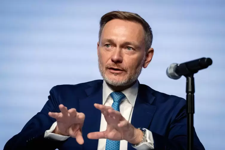 Finanzminister Christian Lindner (FDP) am Donnerstag in Washington bei der Präsenation der Steuerschätzung. 