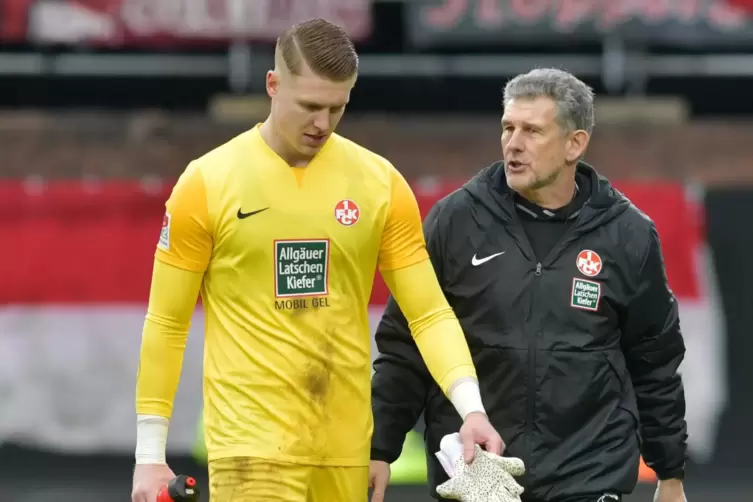 Ein erfolgreiches Duo: Stammkeeper Julian Krahl und Torwarttrainer Andreas Clauß. 