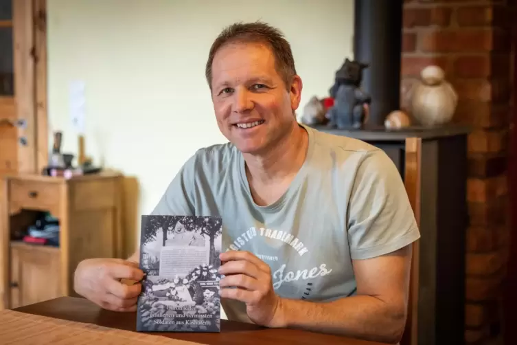 Werner Schmitt hat eine Chronik über die Käshofer Gefallenen beider Weltkriege verfasst. 