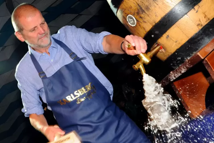 Der Fassbieranstich bei der Kuseler Herbstmesse ist stets dem Stadtoberhaupt vorbehalten. Nach so vielen Amtsjahren hat Jochen H