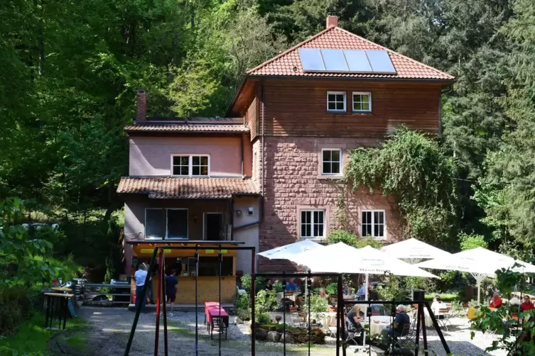 Das Naturfreundehaus Oppauer Haus in Wachenheim bietet eine abwechslungsreiche Speisekarte. 