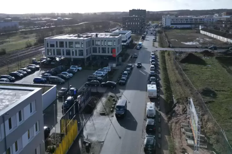 Der Endausbau der Paul-von-Denis-Straße ist längst beschlossen. Für Änderungen ist es zu spät. 