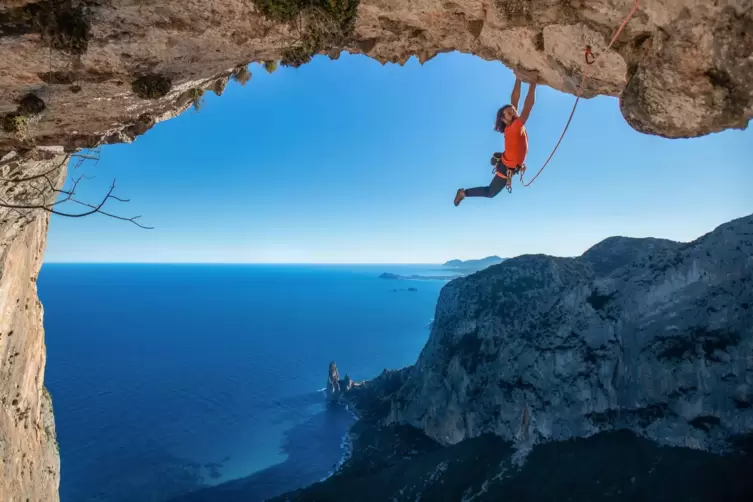  Alexander Huber auf der Route „La Bavarese“ auf Sardinien.