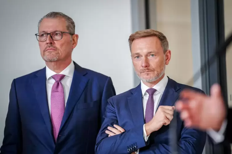 Finanzminister und FDP-Chef Christian Lindner am Dienstag mit Arbeitgeberpräsident Rainer Dulger nach dem Wirtschaftsgipfel in d