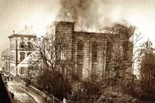 Die Zweibrücker Synagoge in der Ritterstraße wurde bei den Pogromen im November 1938 in Brand gesetzt.