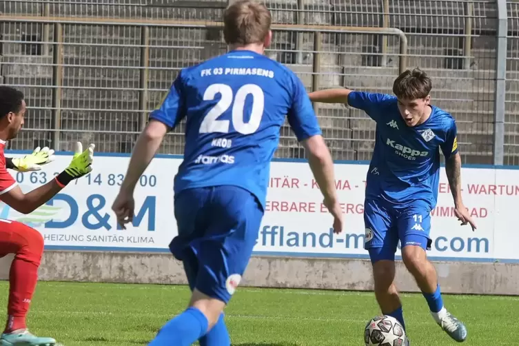 Marc Ehrhart (rechts) legte Dennis Krob (Nummer 20) das 1:0 auf und erzielte selbst das 2:0 für den FKP. 