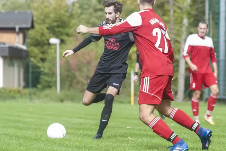 Traf beim Kantersieg für Katzweilers Dritte gleich doppelt: Florian Bopp. 